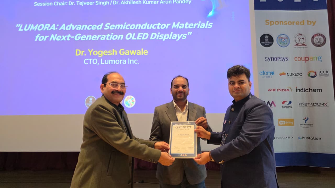 Certificate presentation at DeepTech Conference 2026