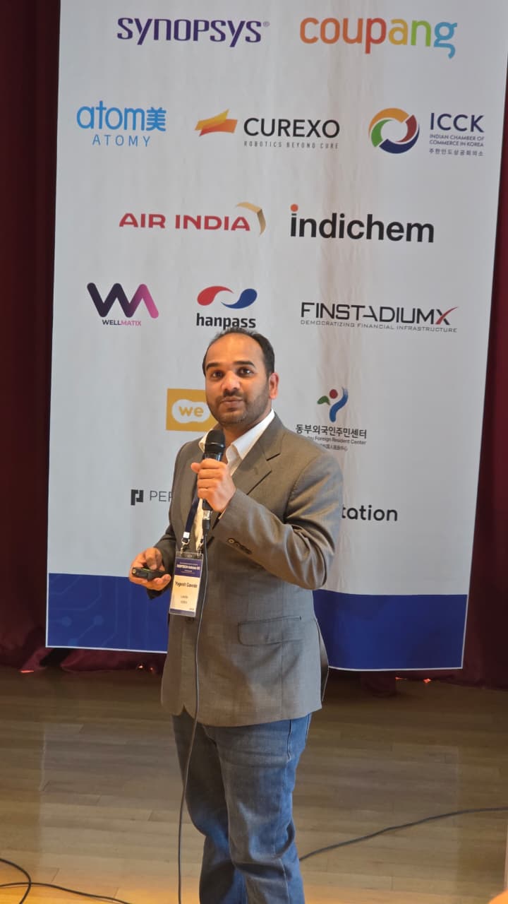 Dr. Yogesh Gawale speaking at DeepTech Conference